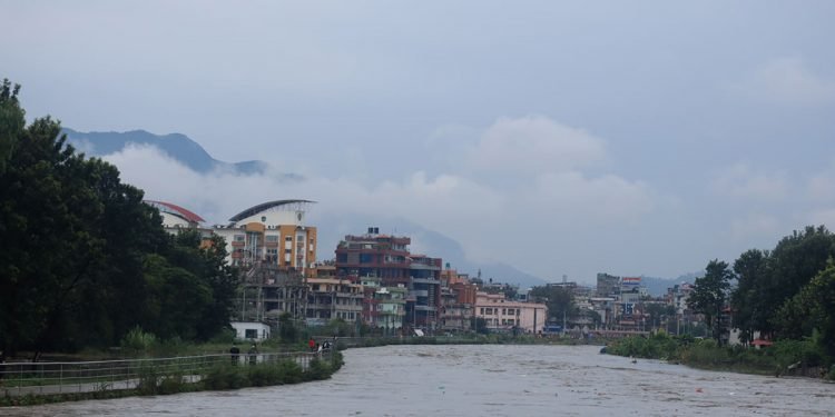 बागमतीको जलसतहले सतर्कता तह पार गर्यो, कोरिडोर भई यात्रा गर्दा उच्च सतर्कता अपनाउन अनुरोध