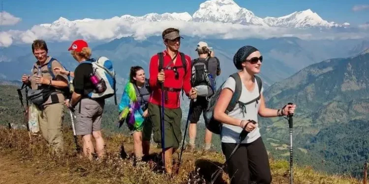 बागलुङमा पर्यटक बढेपछि होटलमा लगानी थपिँदै