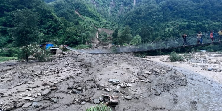 बडिगाड पहिरो : तीन बालबालिका अझै बेपत्ता