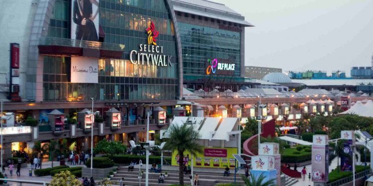 भारतमा राजधानीको विभिन्न सपिङ मलहरूमा बम आक्रमणको धम्की, अनुसन्धान जारी