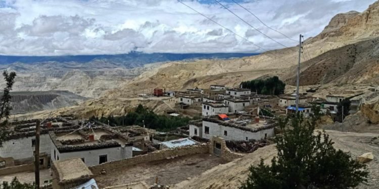 मनसुनमा मुस्ताङ (तस्बिरहरु)