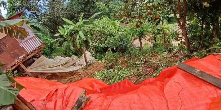 बडिगाड पहिरोमा ५० परिवार विस्थापित