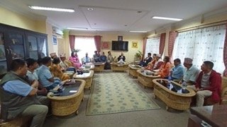 घरेलु तथा साना उद्योेगको प्रवर्द्धनमा सरकार हरतरहले लागेको छ : उद्योगमन्त्री
