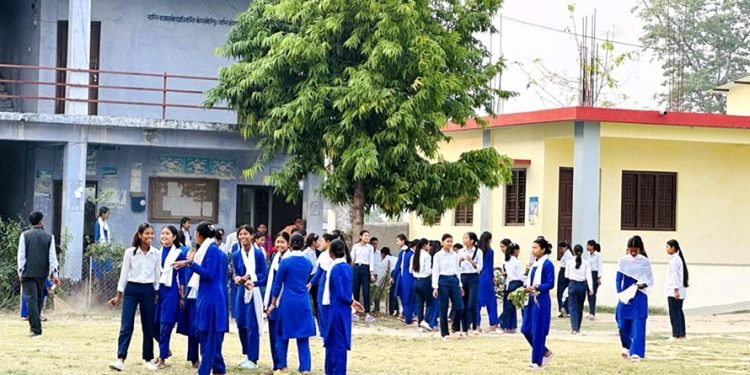 विषयगत शिक्षक नहुँदा त्रैमासिक परीक्षा रोकियो