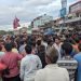 प्राधिकरणले पटक-पटक लाइन अवरुद्ध गरेकाे भन्दै पूर्व-पश्चिम राजमार्गमा चक्काजाम