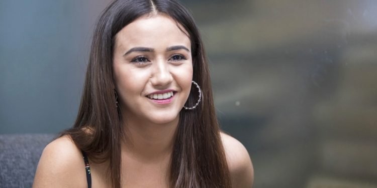 फिल्म ‘कङ्गारु’ मा स्वस्तिमा खड्का अनुबन्धित