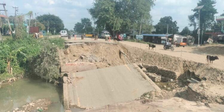 भत्किएको कल्भर्ट नबन्दा आवातजावतमा सास्ती