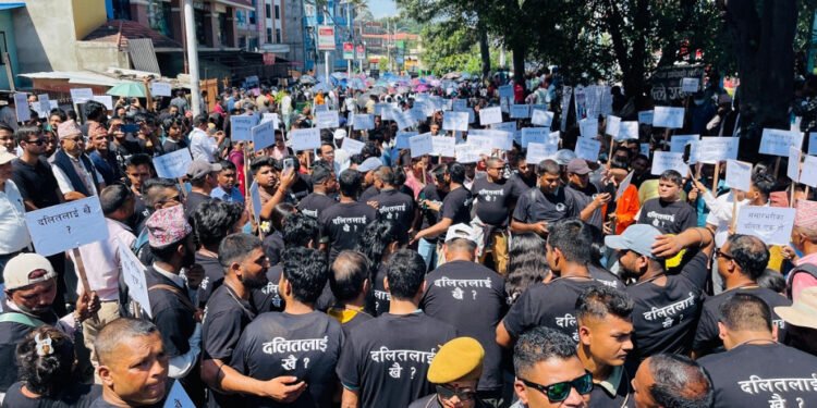 संविधान दिवस: दलितलाई खै! (तस्बिरहरू)