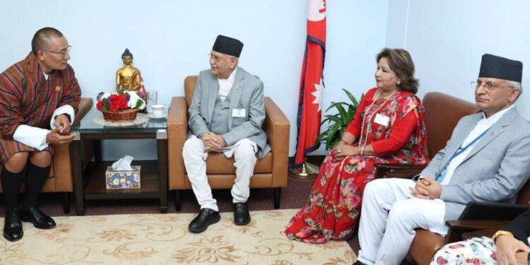 नेपाल-भूटानबीच जनस्तर र व्यापारिकस्तर सम्बन्ध विकासबारे दुई प्रधानमन्त्रीबीच छलफल