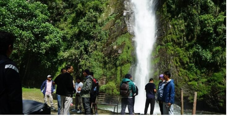 बेनी–जोमसोम यात्रामा मन बहकाउने झरनाहरु