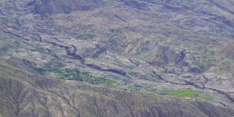 जलवायु परिवर्तनको असर, पानीको मुहान सुकेपछि रित्तियो ध्ये गाउँ