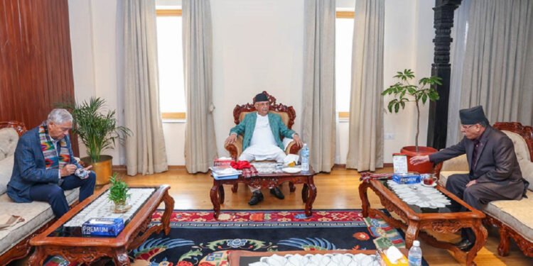 ओली, देउवा र प्रचण्डबीच बालुवाटारमा भेटवार्ता