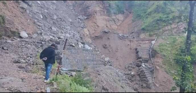 पहिरोले कर्णाली राजमार्ग पुनः अवरुद्ध