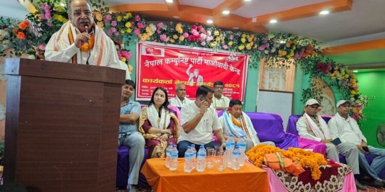 संविधानको रक्षा र कार्यान्वयनमा जनताको खबरदारी आवश्यक- प्रचण्ड