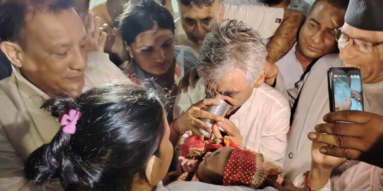 पूर्वमुख्यमन्त्री कार्कीले तोडे अनसन