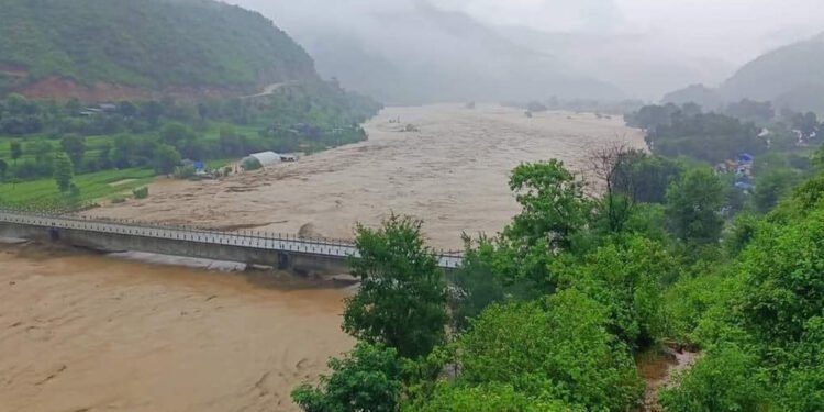७० वर्षपछि सुनकोशी र रोशीमा भयानक बाढी