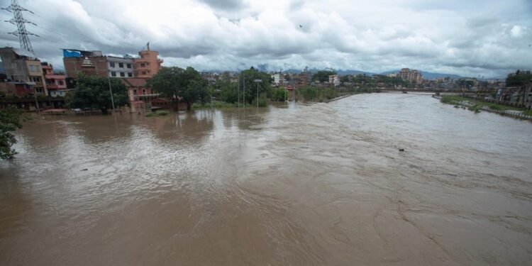 उपत्यकाका नदीमा जलसतहले पार गर्यो सतर्कता तह