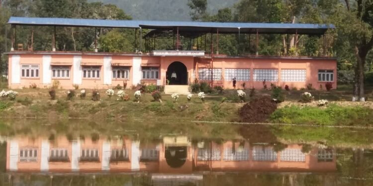 मत्स्यकेन्द्रको १३ बिघा जग्गा अतिक्रमणमा पर्दा माछापालनमा समस्या