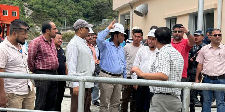 सिन्धुपाल्चोकमा निर्माणाधीन मध्यभोटेकोशी जलविद्युत् आयोजनाकाे एक महिनाभित्र बिजुली उत्पादन गर्ने योजना