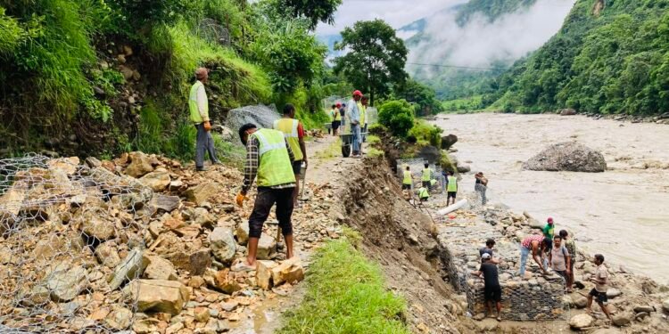 विश्व बैंकको सहयोगमा तीन सडक स्तरोन्नति गरिँदै