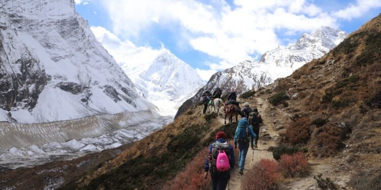 मनास्लु आरोहणमा धेरैको आकर्षण