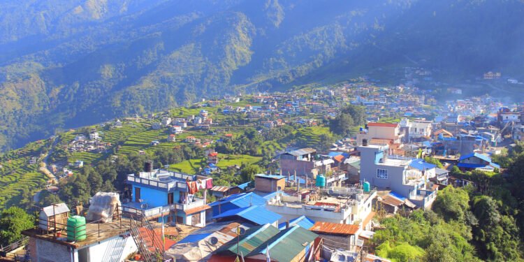 बारपाकमा देखिन छाडे परम्परागत ढुङ्गाका घर
