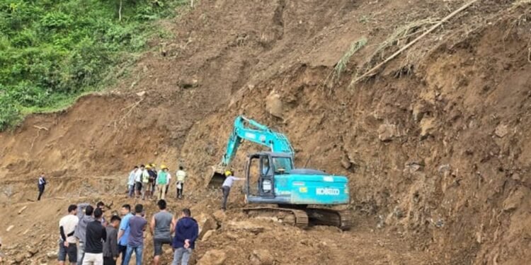 पहिरोले फिदिम बजार आसपासका क्षेत्र जोखिमपूर्ण