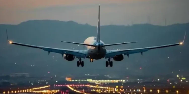 एकै पटक ८५ विमानमा बमको धम्की