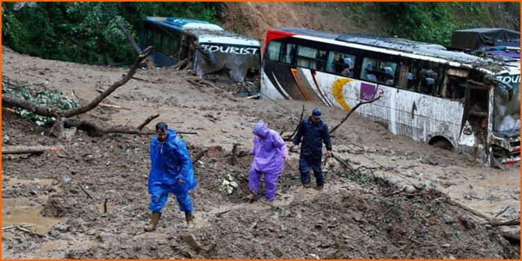बाढीपहिरोबाट सार्वजनिक यातायातमा ७३ करोडको क्षति