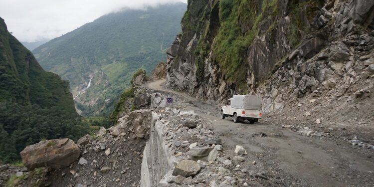 कालीगण्डकी करिडोर : सात वर्षसम्म पनि पूरा भएन मालढुङ्गा–बेनी–जोमसोम सडक