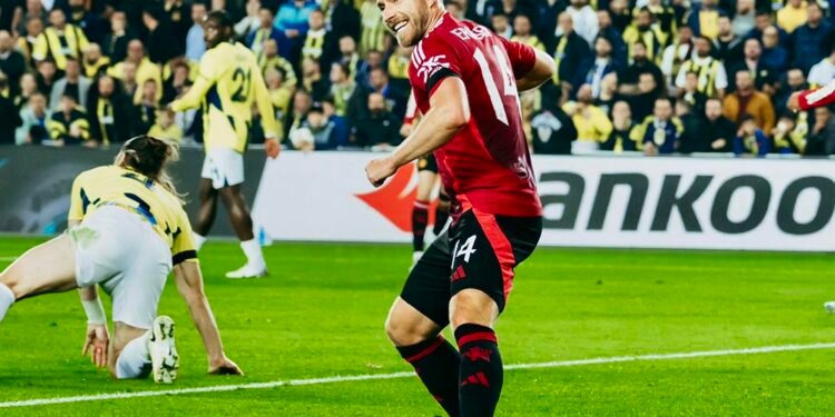 बराबरीमा रोकियो म्यानचेस्टर युनाइटेड