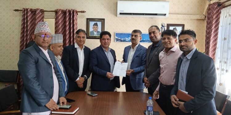 मन्त्री भण्डारीद्वारा खानेतेलको मूल्य तथा आपूर्तिको अवस्थाबारे जानकारी