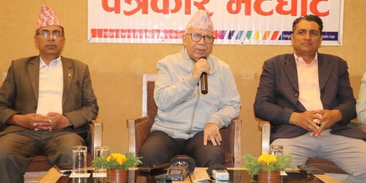 नेपालको राजनीति र मौसम उस्ता उस्तै हो : माधव ने