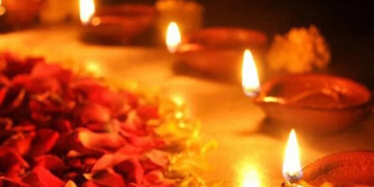स्नान, दीपदान गरेर मनाइयो नरक चतुर्दशी