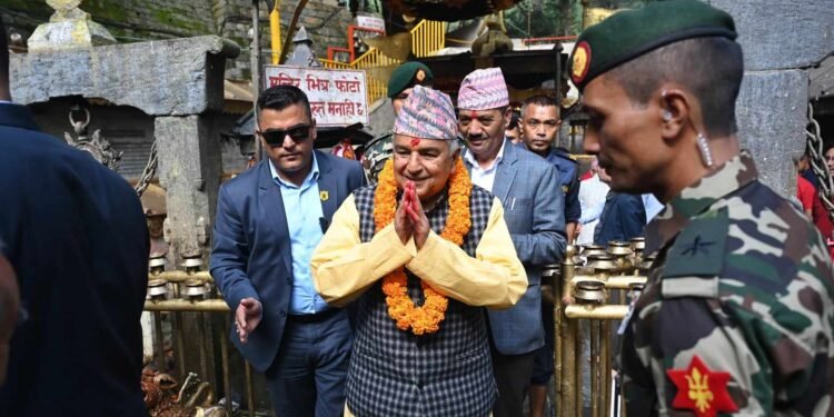 राष्ट्रपति पौडेलद्वारा दक्षिणकाली मन्दिरमा पूजा अर्चना