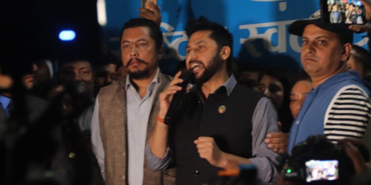 पक्राउ परेका रवि लामिछानेलाई बिहान पौने ३ बजे पोखरा पुर्‍याइयो