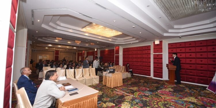 अन्तर्राष्ट्रिय वैज्ञानिक सम्मेलन: कार्बन उत्सर्जन कम गर्ने विषयमा छलफल