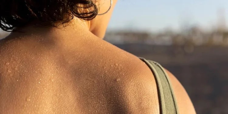 जाडोमा पसिना आउनु कुन रोगको संकेत हुनसक्छ ?