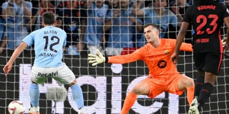 बराबरीमा रोकियो शीर्ष स्थानको बार्सिलोना