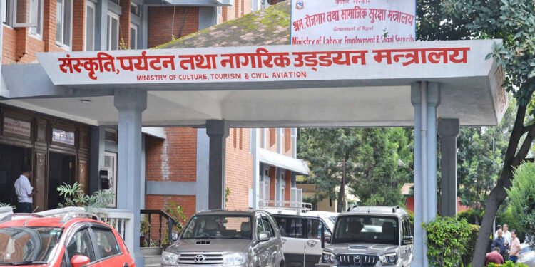 ११ एयरलाइन्सले बुझाए हवाई भाडादरको विवरण