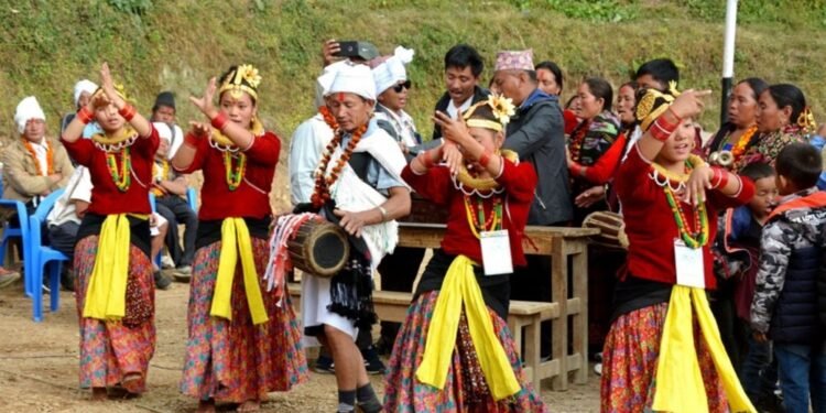 संस्कृति प्रवर्द्धनमा जुट्दै मगर समुदायका महिला