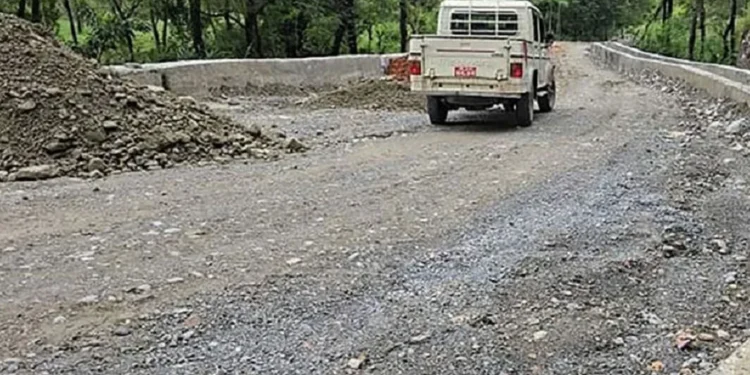 म्याग्दी र बागलुङ जोड्ने सडक स्तरोन्नति सुरु