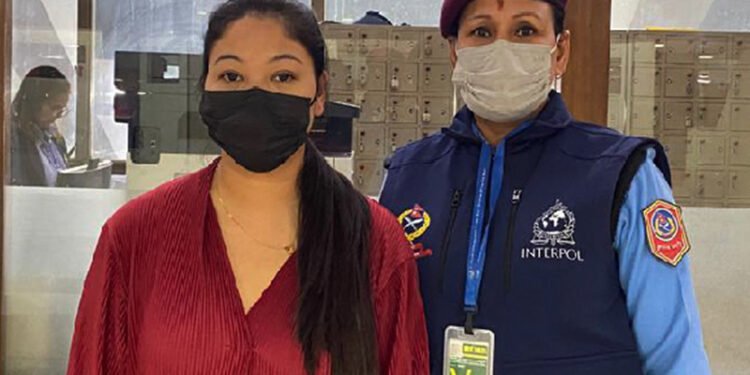 पाँच करोड ठगी गरी फरार बिनुलाई कम्बोडियाबाट नेपाल ल्याइयो