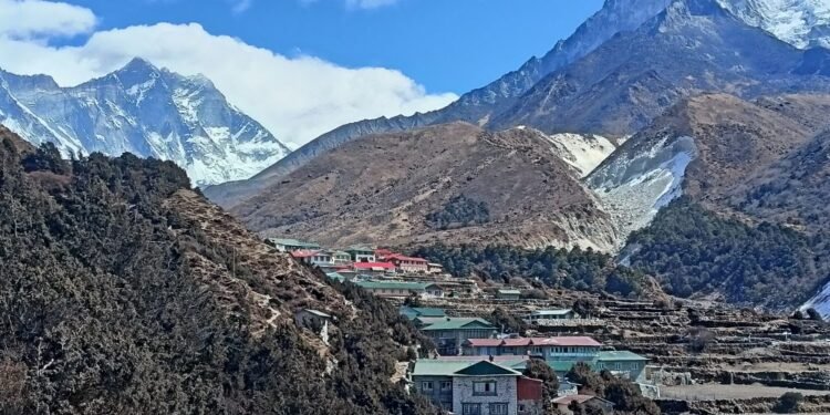 जलवायु परिवर्तनको कहर: सगरमाथा क्षेत्रका महिलाको स्वास्थ्यमा सङ्कट