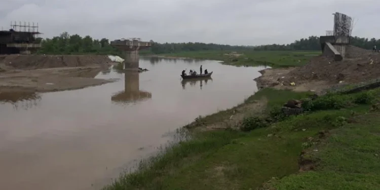 कैलालीको शिवगङ्गा नदीमा सात वर्षसम्म पुल निर्माण अधुरै