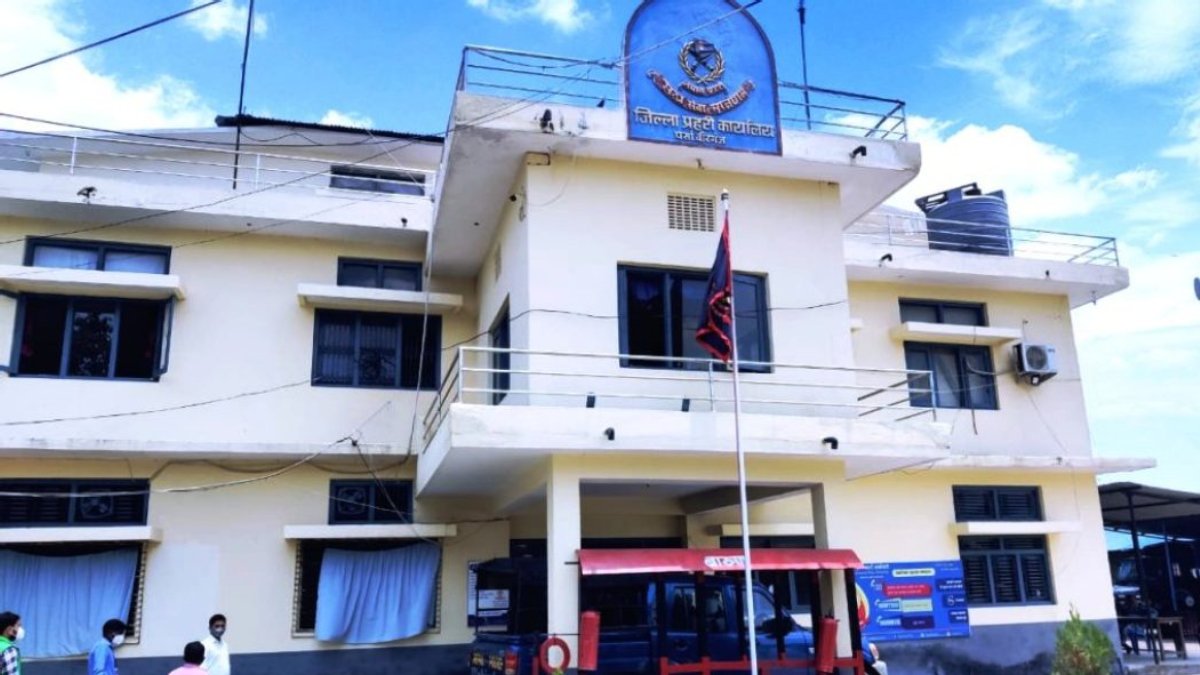 डेढ लाख लागूऔषध ट्रामाडोलका ट्याब्लेटसहित एकजना पर्सा प्रहरीकाे नियन्त्रणमा