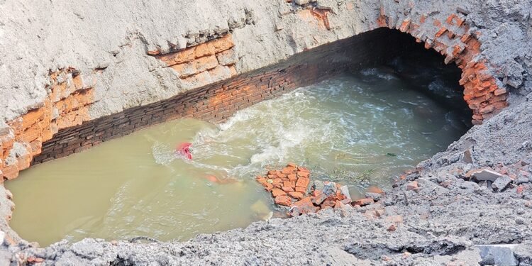 टुकुचा कोरिडोर खुलाउन माग