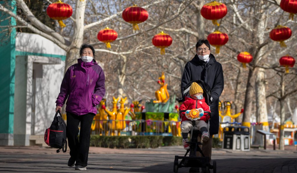 चीनको जनसंख्या निरन्तर ओरालो, ‘एक सन्तान नीति’ खारेज गर्दा पनि किन बढेन?