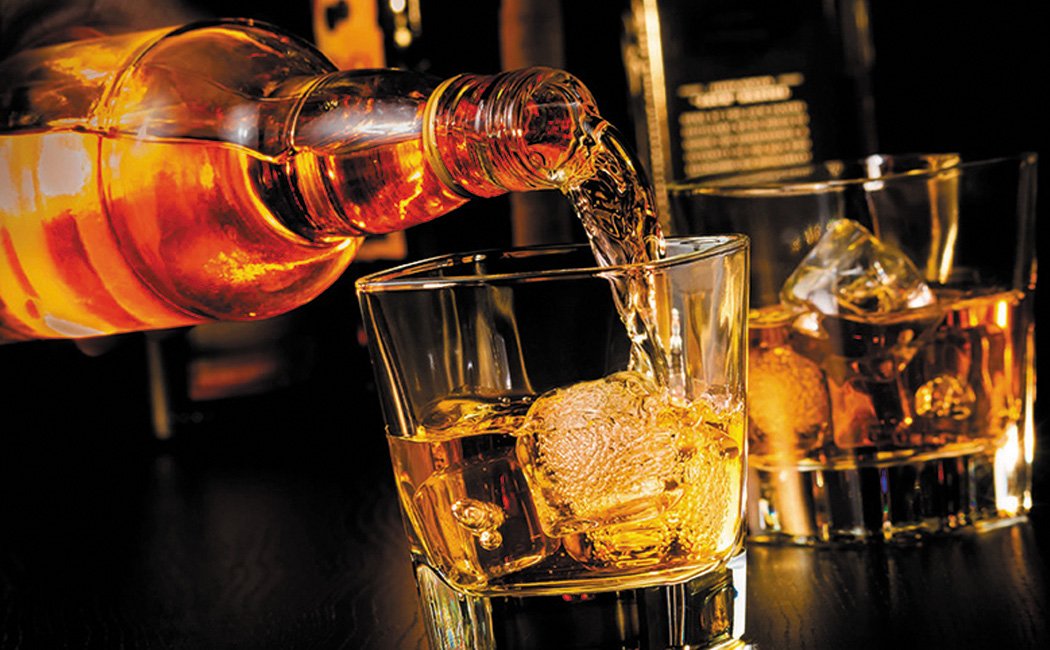 मदिराको सेवनले बढाउँछ क्यान्सरको जोखिम