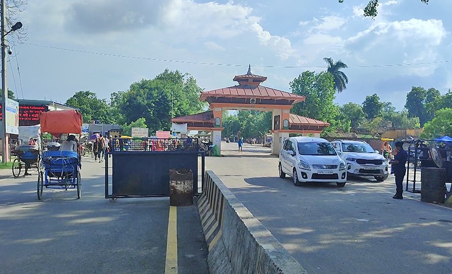 नेपालगञ्ज नाकाबाट जोखिमपूर्ण यात्रामा निस्केका महिला तथा बालिका गरी ५९८ जनाको उद्धार